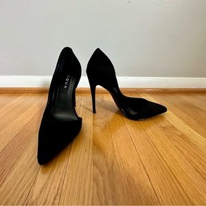 Aqua Dion Black Suede Pumps, Size 6.5